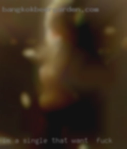 I'm a single black that want to fuck female.