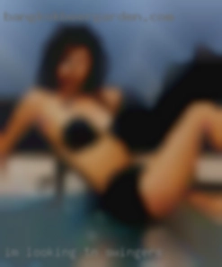 I'm looking for a sugar daddy or TN swingers mommy.