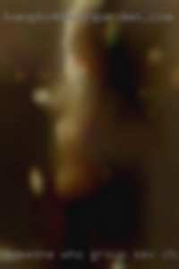 Someone who is energetic group sex Chicago freaky and fun.